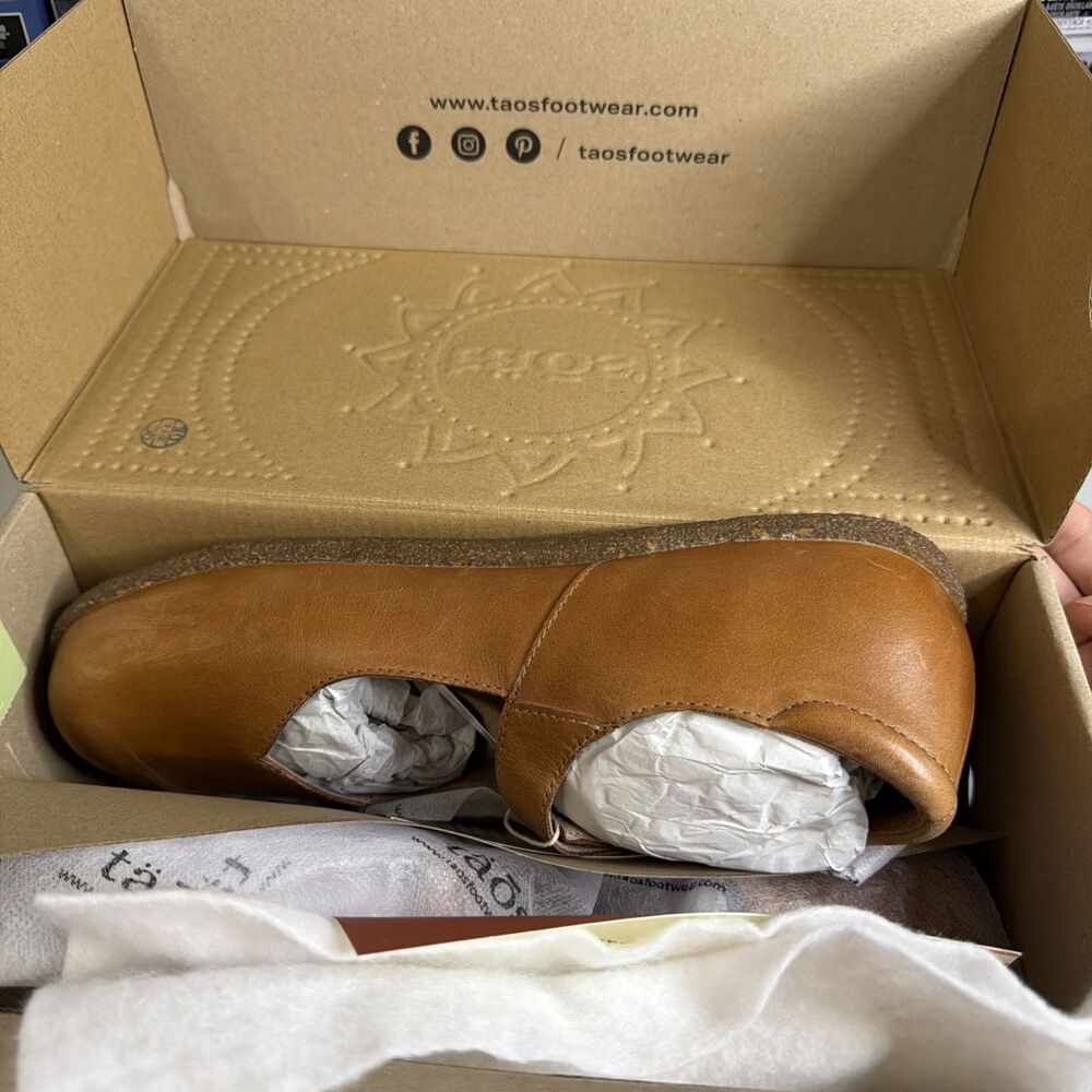 Taos Women’s Ultimate Caramel Size EU 41 US 10-10.5 NWB - Picture 6 of 6